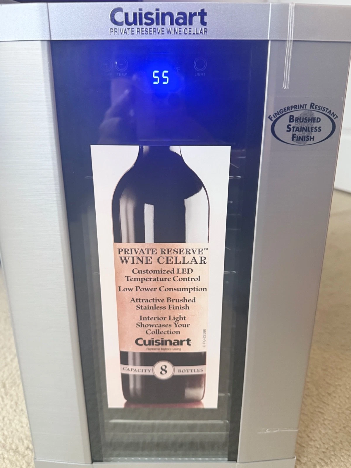 Cuisinart Wine Fridge 8-Bottle Private Reserve Wine Cellar, Silver - CWC-800
Opens in a new window o