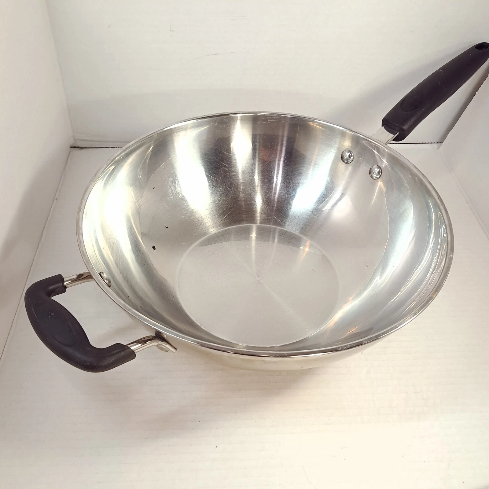 Kitchen Essentials by Calphalon stir Fry Pan Wok 12" stainless steel stirfry
Opens in a new window o