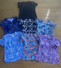 Lot 9 Women's Size XS S Scrub Top Tops Jackets Koi Floral Print Solid Euc