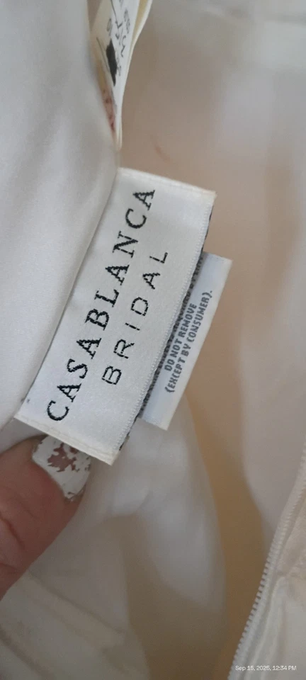 Casablanca Bridal Ivory Wedding  Gown - Image 4 of 4