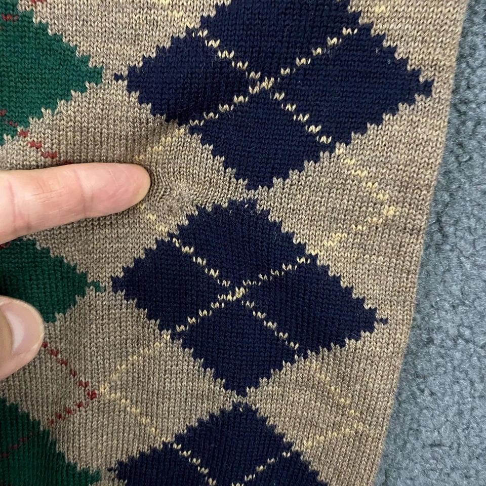 Vintage Abercrombie & Fitch Sweater Vest size Medium Argyle Preppy Wool Grandpa - Image 4 of 4
