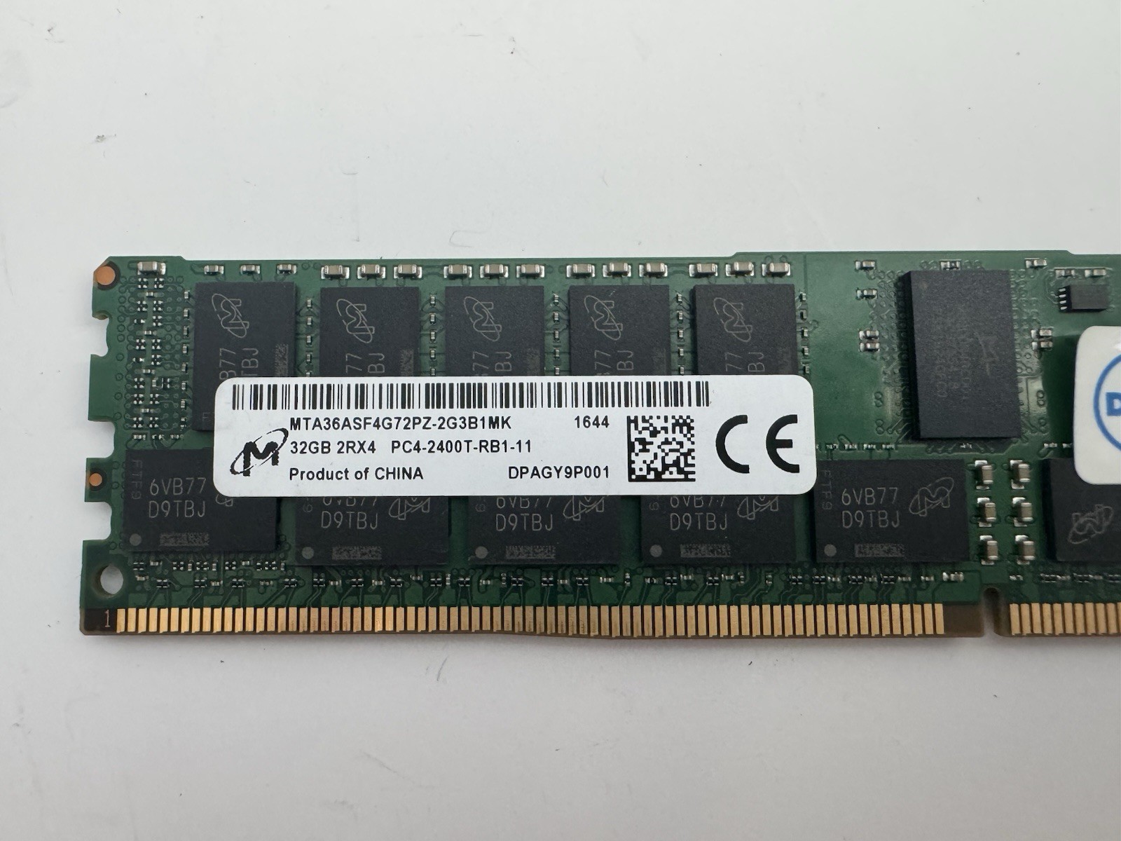 как выглядит Micron 32GB 2RX4 PC4-2400T DDR4 Registered ECC SERVER RAM Memory фото