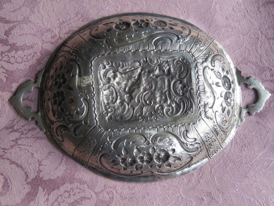 Antique Hanau .800 Silver Sweetmeat Two Handled Repouse Tray Mid 19th Century - Image 3 of 4