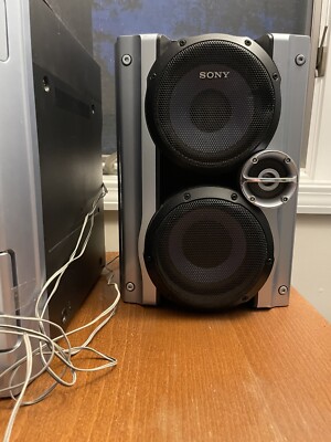 Sony Mini Hi-Fi Component System MHC-GX450 3-CD Changer With