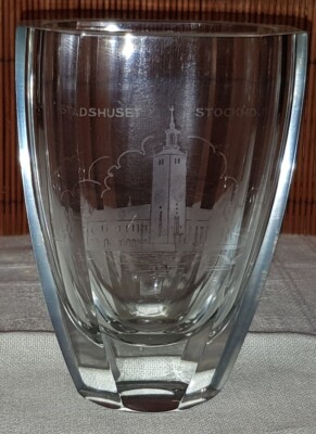 Vase ''Stadshuset Stockholm'', Kristallglas, 8-eckig, wahrscheinlich von Orrefors