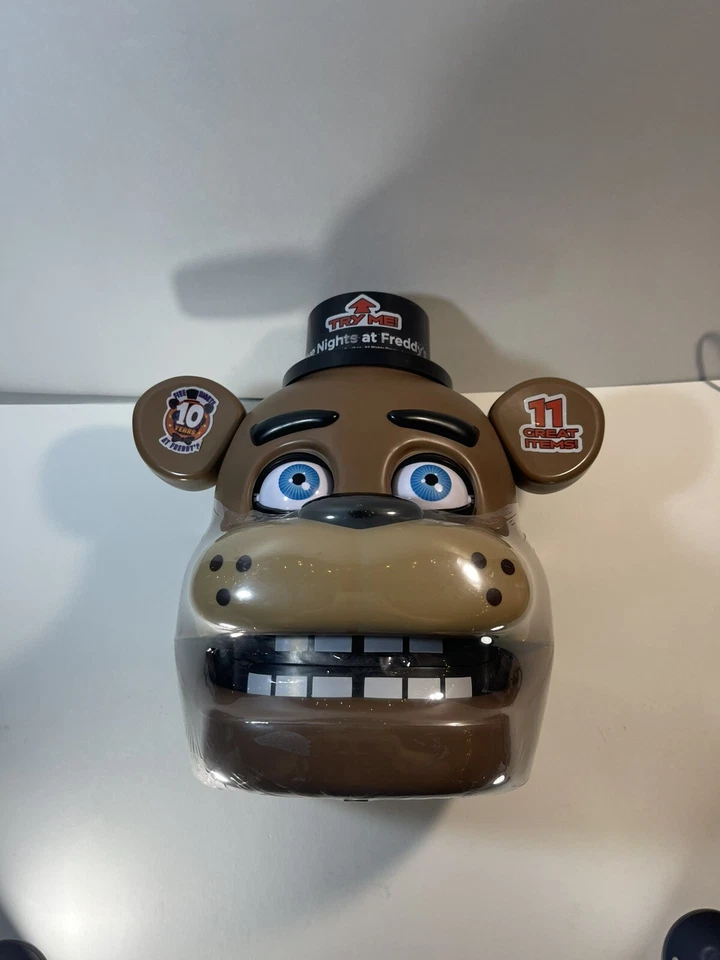 Five Nights At Freddy's 10 年动画 Freddy Bundle Lights 声音毛绒 — 第 2/4 张图片