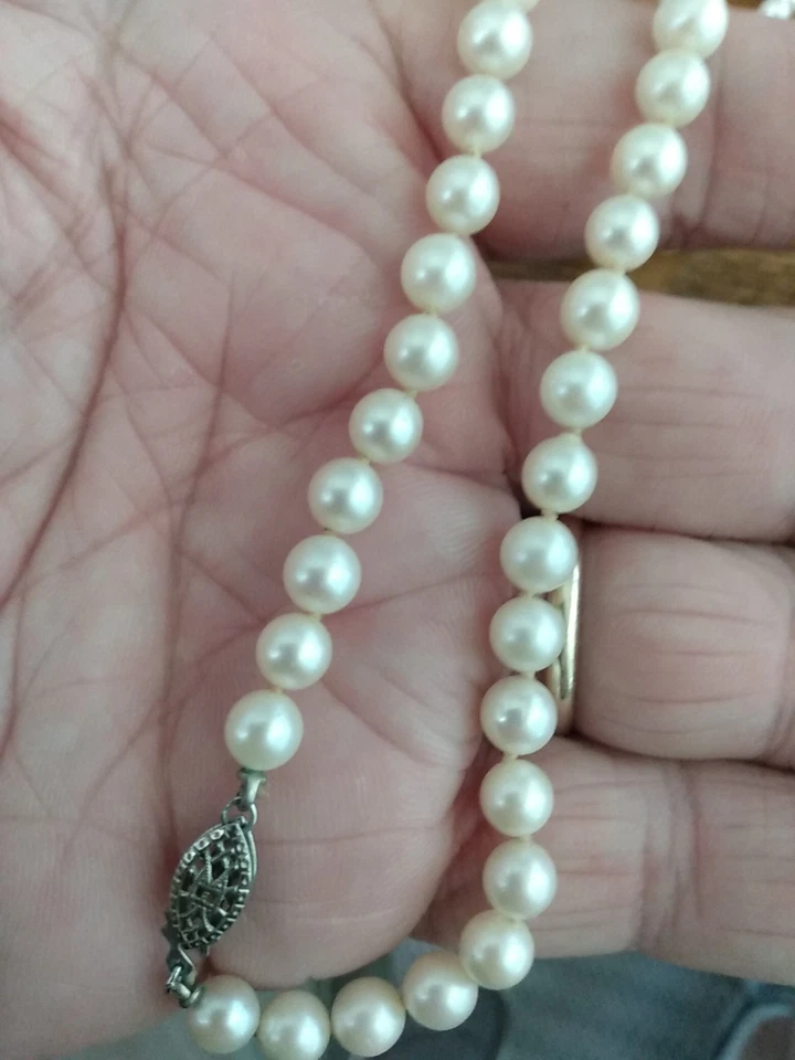 Antiguo collar vintage de 24" cultivado de perlas de 6 mm broche de acero inoxidable Foto 4 de 4