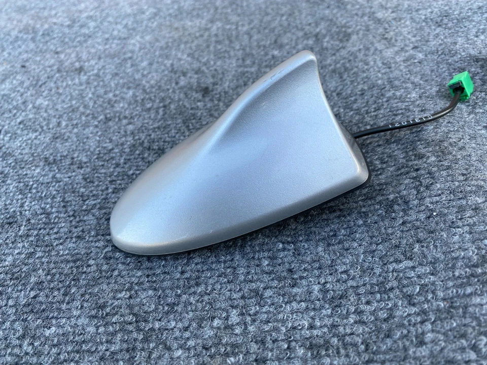 INFINITI M37 M56 M35H Q70 2011-2019 OEM RADIO ESTÉREO FM AM ANTENA DE TECHO (PLATEADA) Foto 4 de 4