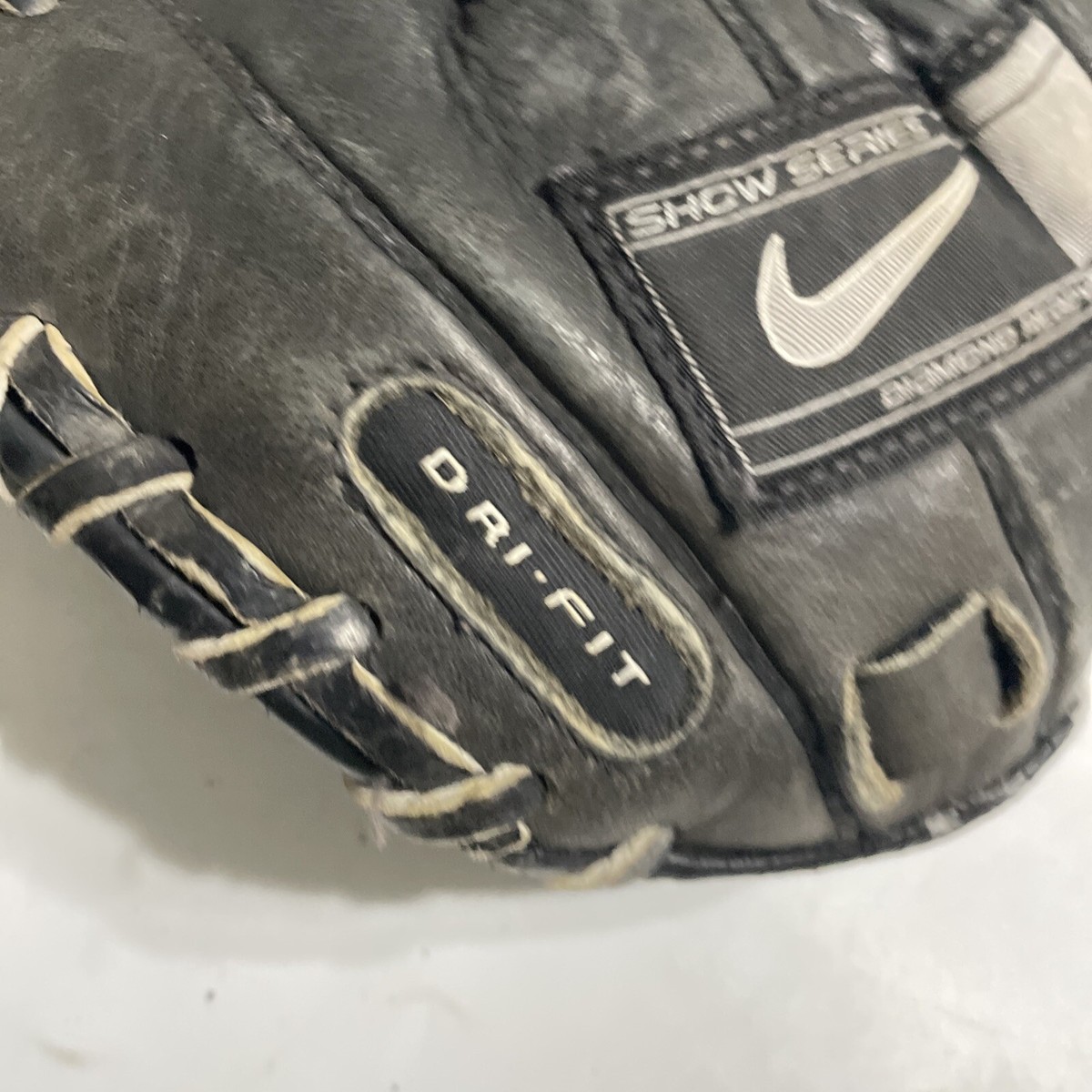 希少品NIKE SHOW SERIES DIAMOND READY GLOVE Nike Show Series Diamond Ready Baseball Glove 12