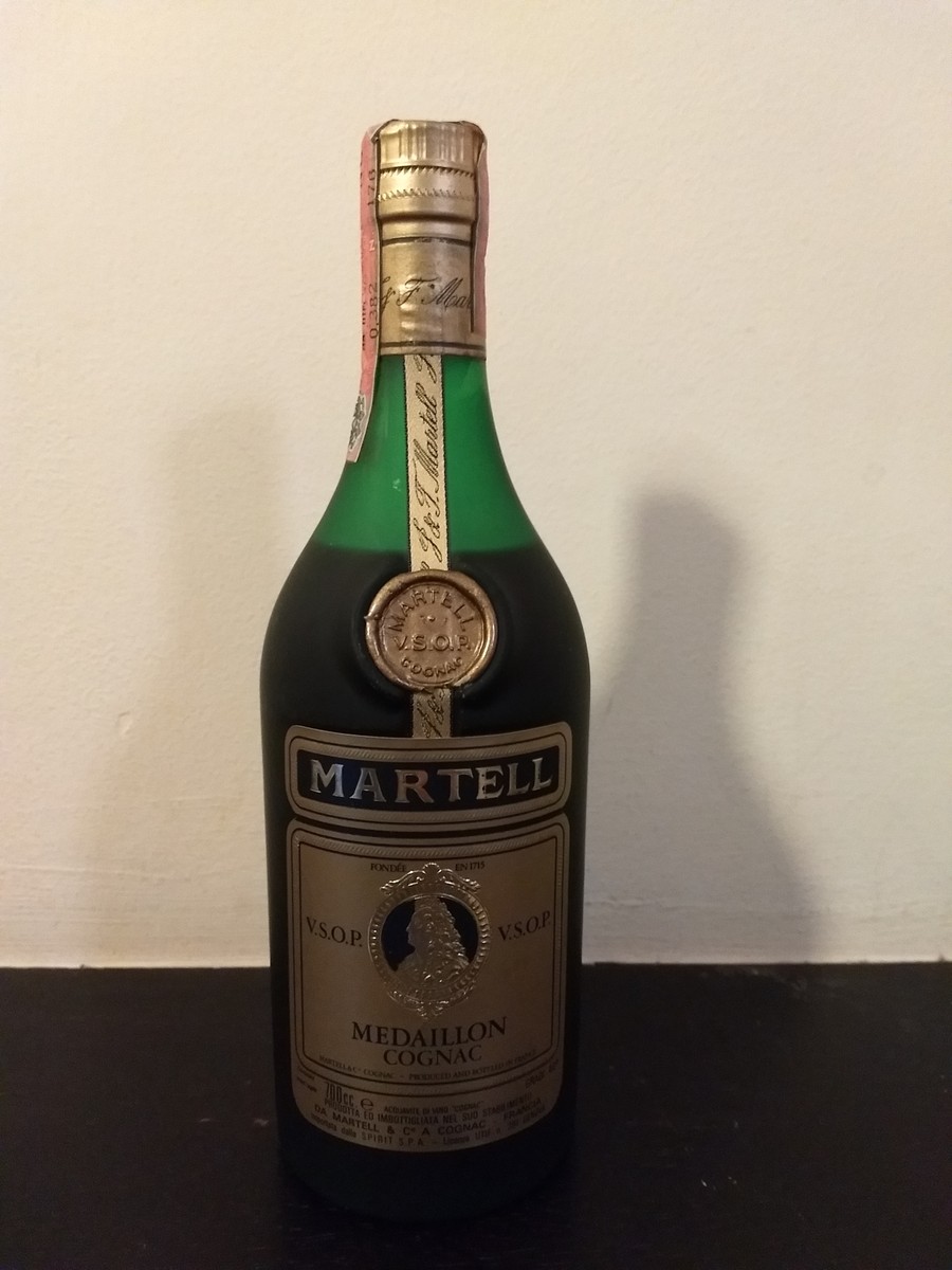 COGNAC MARTELL MEDAILLON 70CL 40% BOTTLED IN THE 70/80'S | eBay COGNAC MARTELL MEDAILLON 70CL 40% BOTTLED IN THE 70/80'S | eBay