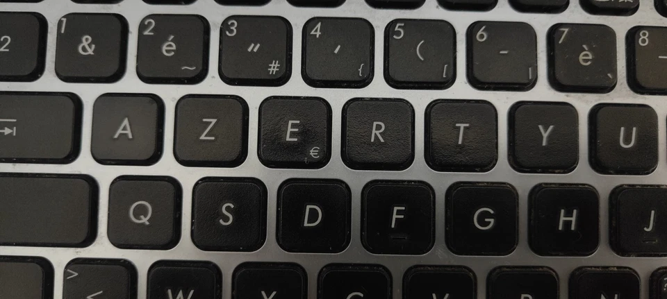 Asus X541U - Intel i7-7500U 24Gb Ram DDR4 - Bild 4 von 4