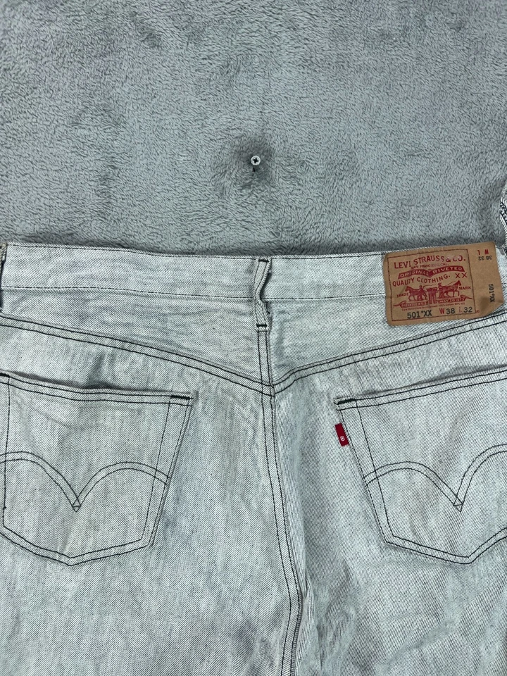 Vintage 90s Levis 501XX Jeans Mens 38x32 Rigid Gray Button Fly Straight Fit Leg - Image 4 of 4