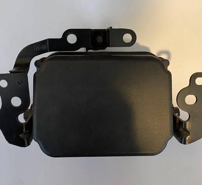 LEXUS/TOYOTA OEM FRONT DISTANCE CRUISE CONTROL RADAR SENSOR #88210-07010.