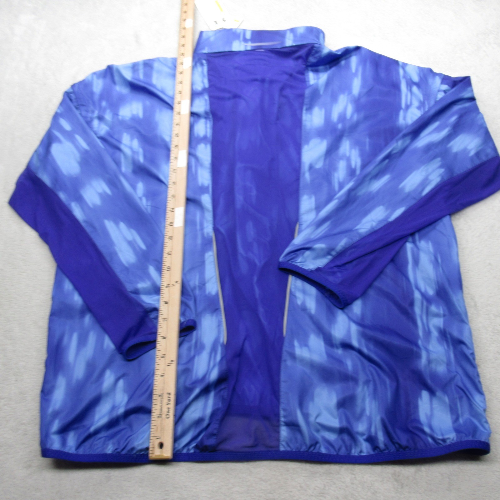 Under Armour Running Jacket Womens XL Violet Lightweight Semi Fitted Vented NEW thumbnail 12