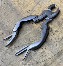 Swiss-Tech Multi Tool Stainless MICRO PLUS 9 in 1 Screwdrivers Pliers Cutter NEW