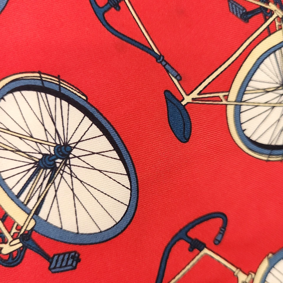 Corbata Lands End para Hombres Bicicleta Roja Fixie Cosida a Mano Seda Hecha en EE. UU. 3.5X58 Foto 2 de 4