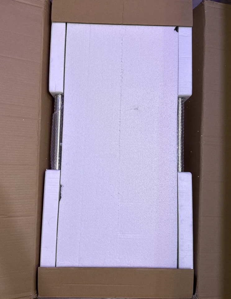 ICO Baño K402W Kontour 18" W x 40" H 110v Cableado Toallero Calentador Cromo NUEVO Foto 4 de 4