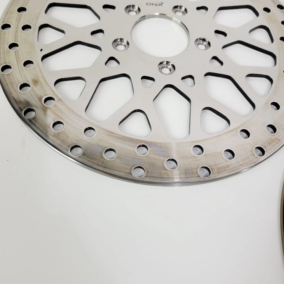 Rotores de freio dianteiro DNA malha polida 11,8" para Harley-Davidson Fat Boy / Softail - Imagem 4 de 4