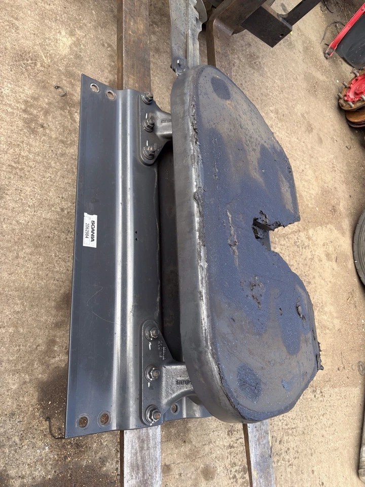 Scania Fifth Wheel/ Next Gen/ V8/6 Cylinder/ Mounting Plate - Image 1 of 4