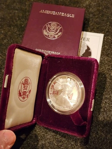 1992-S brilliant gem PROOF American SILVER EAGLE with case, box & COA. Pf ASE