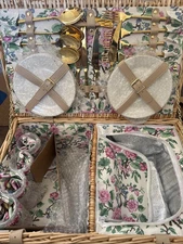 Williams Sonoma Famille Rose Picnic Basket NWOT Read