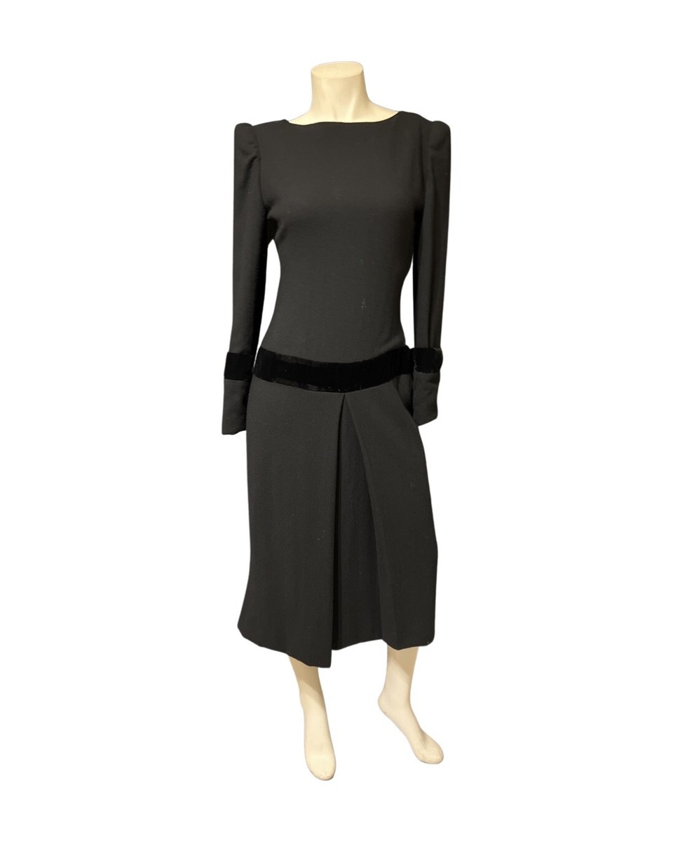 Vintage Carolina Herrera Black Wool Dress Velvet Cuffs And Drop