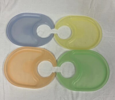 4 Tupperware 4516A Impressions Pastel Colored Snackatizer Snack Plate 