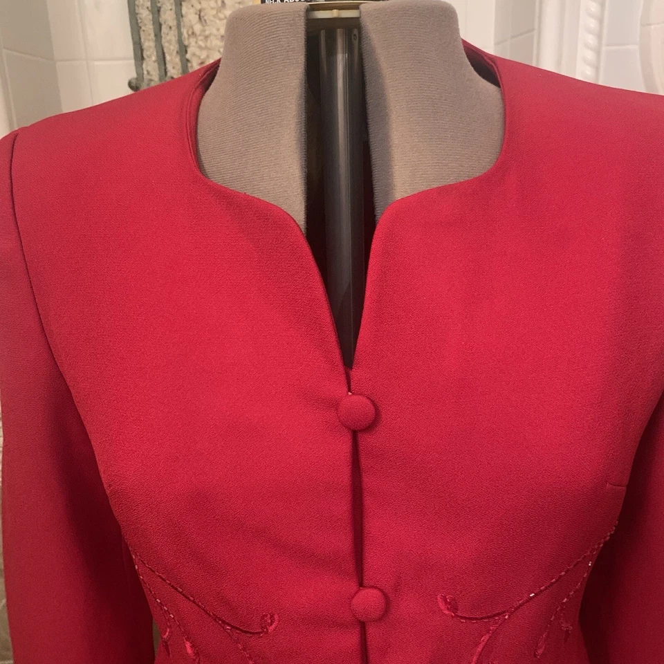 Amelia Key. Sz 12. Beaded and Embroidered. Lined. Long Sleeve. Fitted. LC - Image 2 of 4