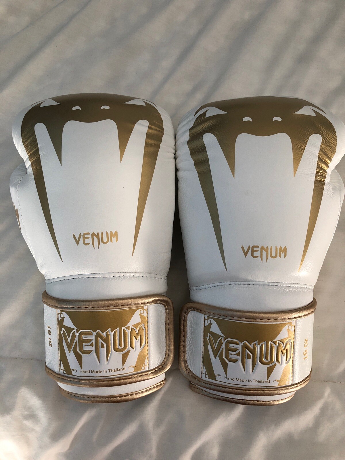 venum sharp boxing gloves