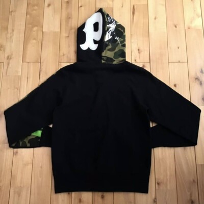 A BATHING APE BAPE CITY CAMO PANDA パーカー Glow in the dark BAPE city camo panda full zip hoodie White A