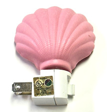 Pink Night Lights On Off Switch Shell Shape Light Nite Wall Plug Home Safety BN3