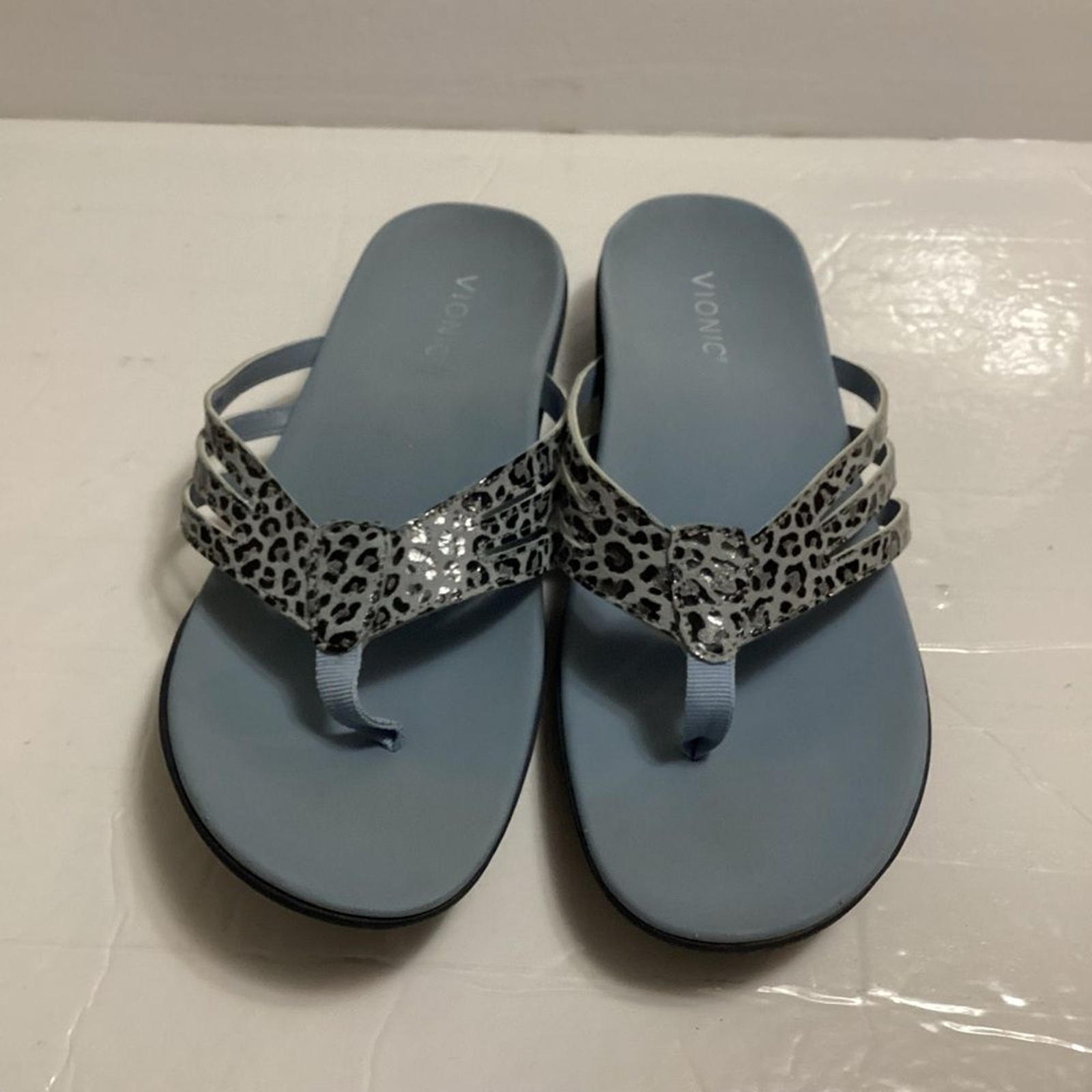 Vionic womens animal print sandals size 9 stylish comfort