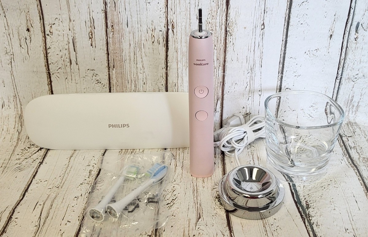 NEW, PHILIPS DiamondClean 9000 Sonicare Electric Toothbrush