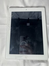 Apple iPad 32GB A1397 White Cracked Screen For Parts Harvesting