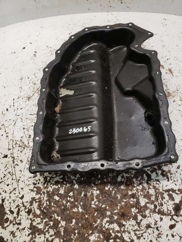 Cacerola de aceite construida en Alemania con 1er dígito limitada inferior se adapta 09-18 TIGUAN 1407712 Foto 2 de 4