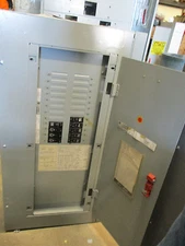 GE AQF3242MBX Panelboard 225 Amp Main lug 120/208 V 3PH 4W CU 24CT E11