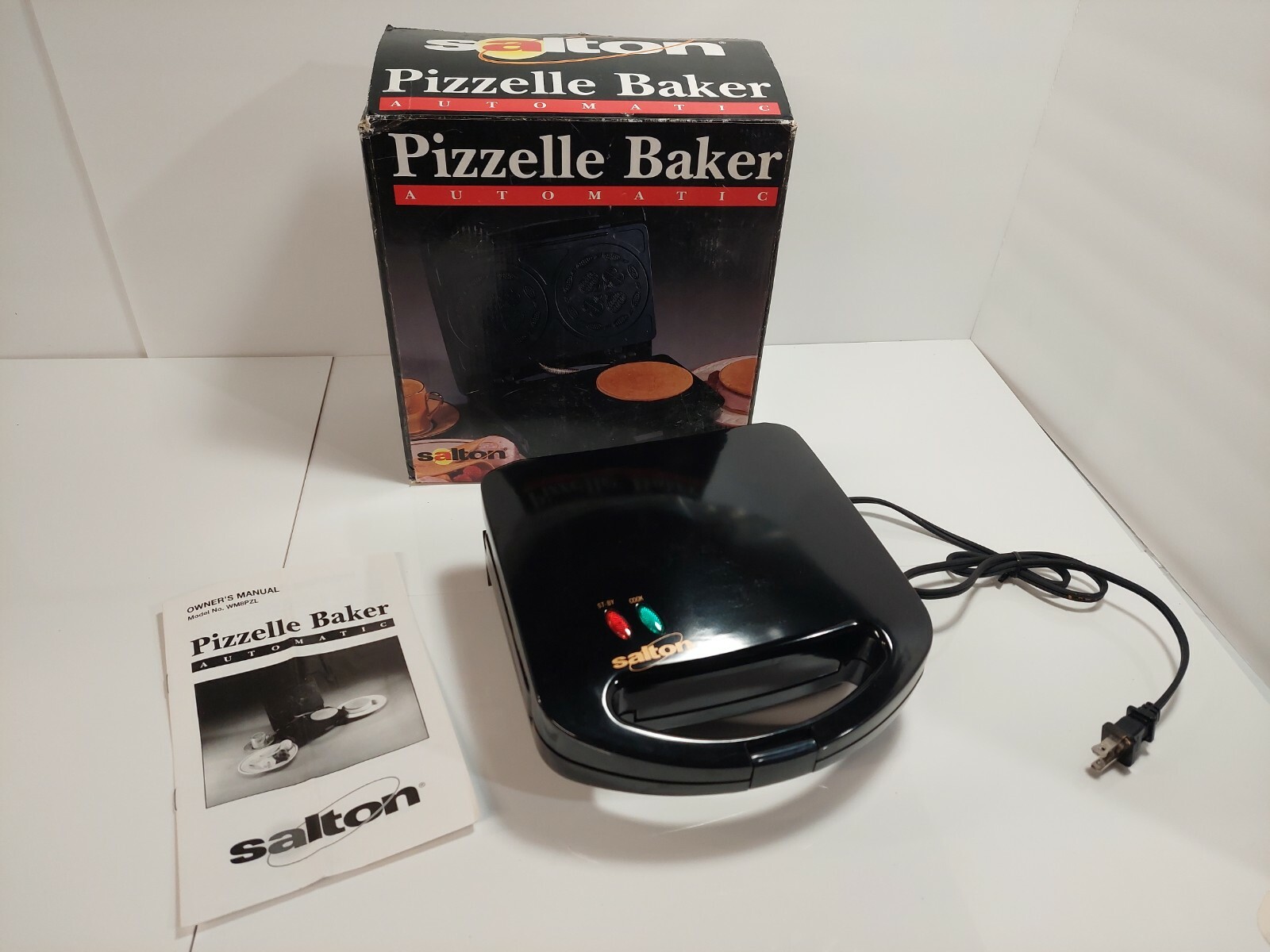 Vintage Salton Pizzelle Master Automatic Pizzelle Maker Model WM8PZL