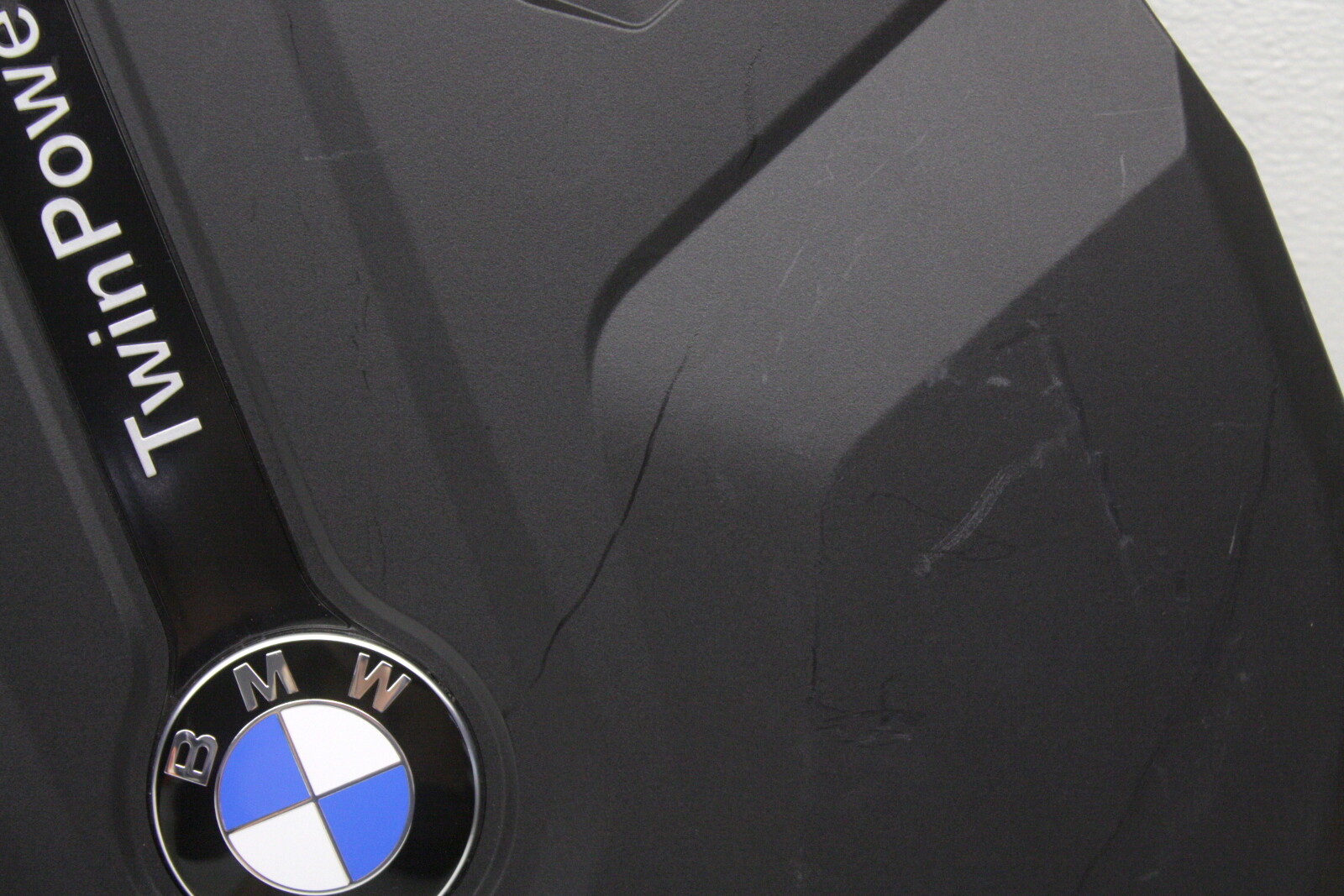 OEM BMW X3 Engine Cover Surface Scratches 11148657035 | eBay