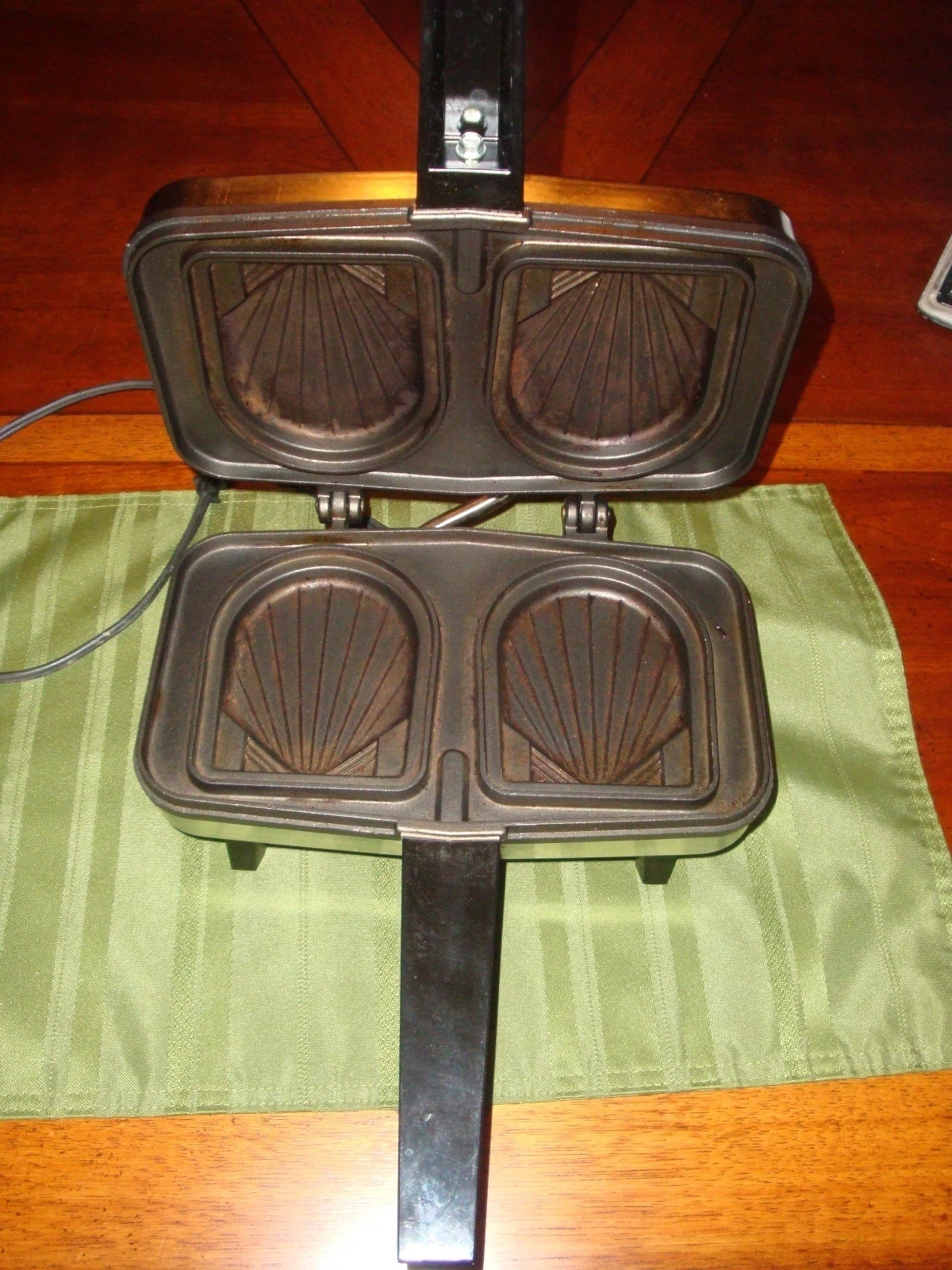 VITANTIONO French Sandwich Chef Hot Grill Shell Pastry Press stuffed toast maker