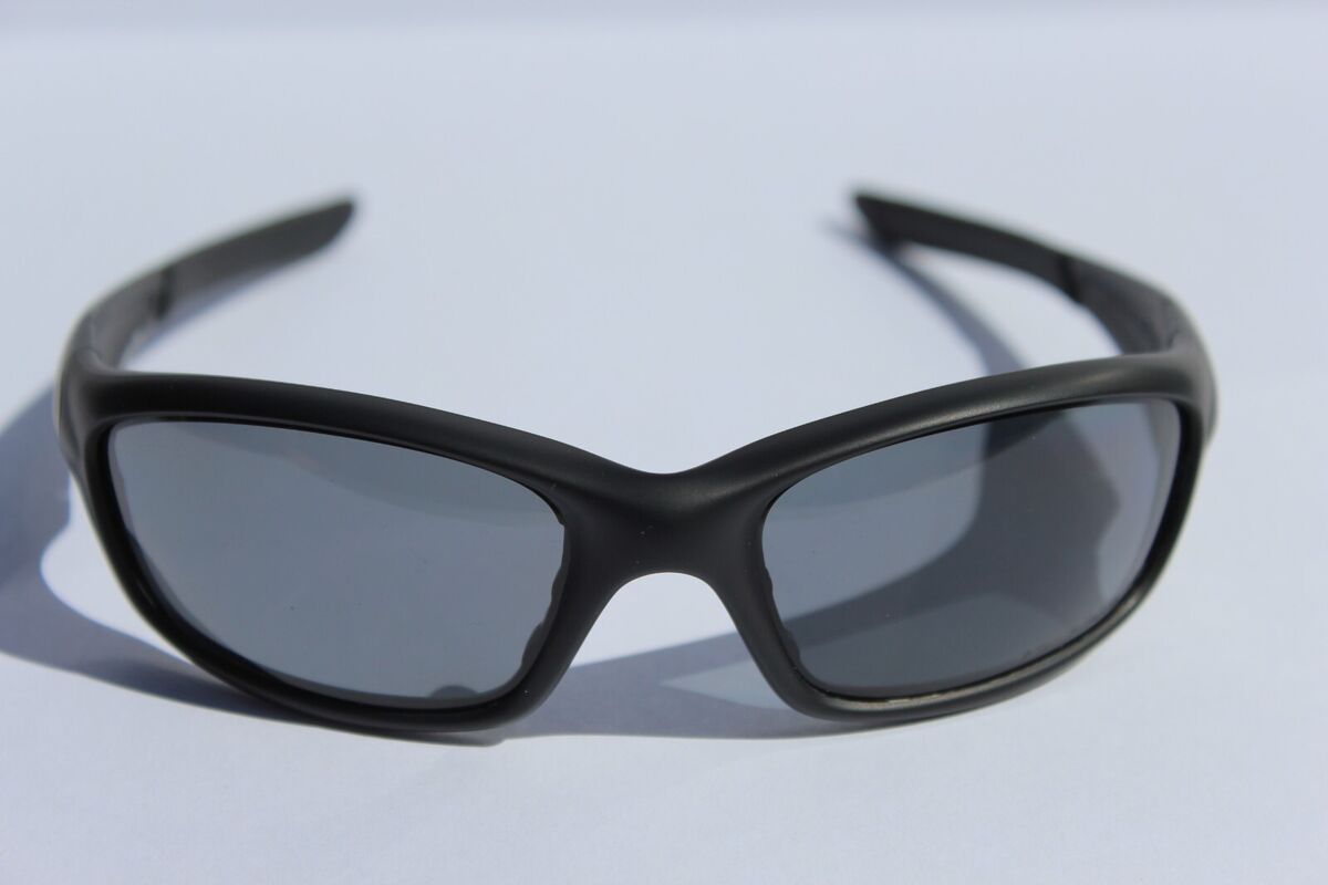 OAKLEY SI Straight Jacket POLARIZED Sunglasses Matte Black OAKLEY SI Straight Jacket POLARIZED Sunglasses Matte Black