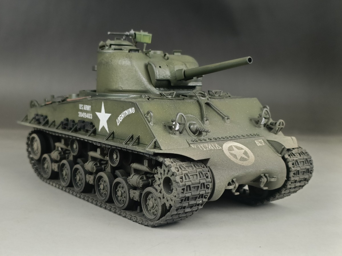1/35 Built WWII U.S M4A3 75mm HVSS Sherman Tank Model | eBay