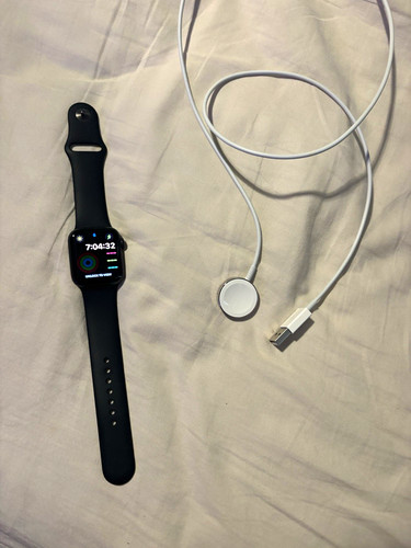 Apple Watch SE 1st Gen Magnetic USB Charger. Perfect Condition, Barely Used