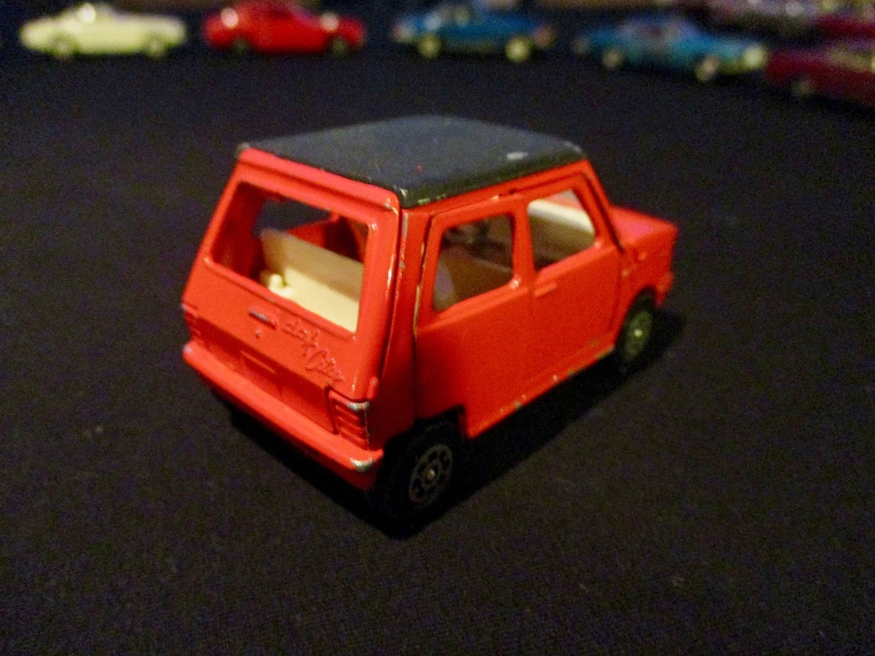 Corgi Toys 283 DAF City OSI Kleinwagen Konzept 1:43 rot schwarz original - Bild 2 von 4