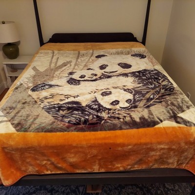 Goldlon Panda Bear Soft Heavyweight Fleece Blanket  Full/Queen 90x80'' Ecuador