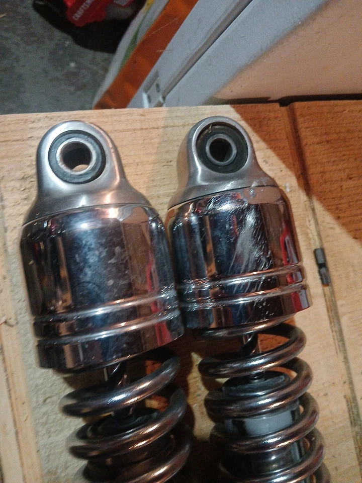 2002-2006 Harley Davidson V-Rod VRSC VRSCA amortecedor traseiro cromado 12 3/4" - Imagem 2 de 2