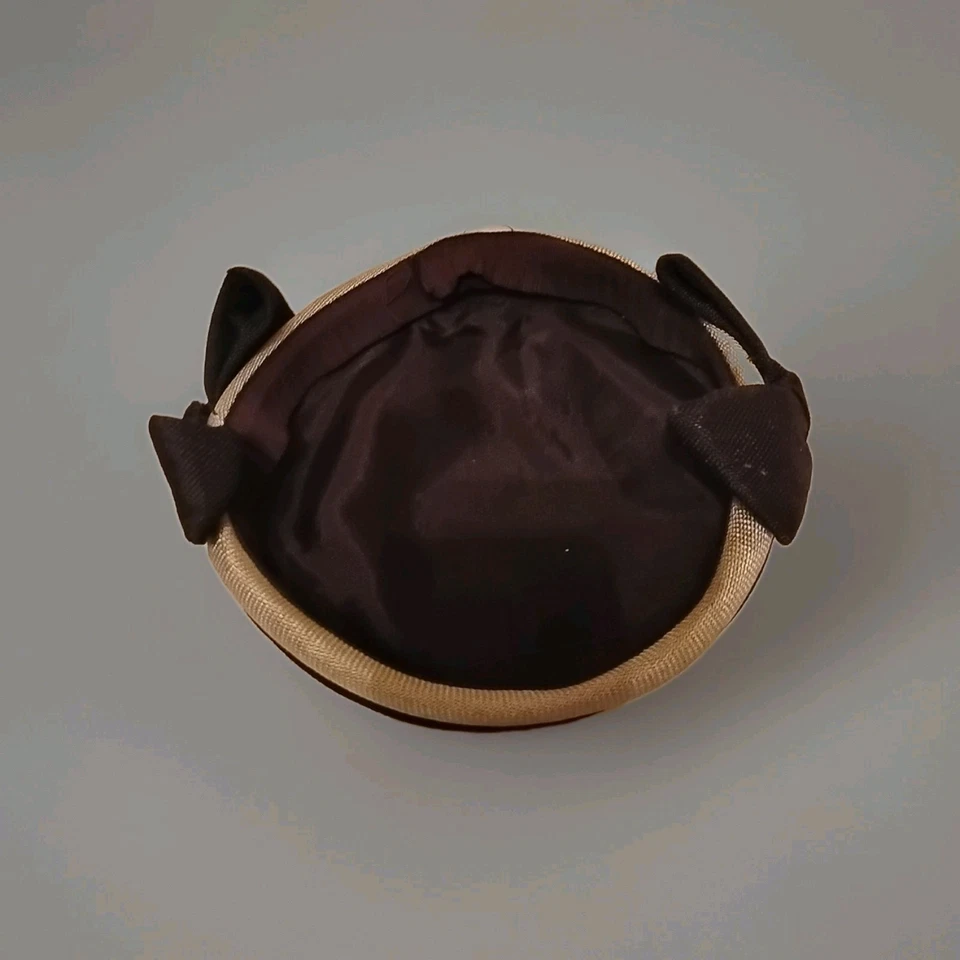 Hermoso sombrero vintage azul marino y color crema años 40 Foto 3 de 4
