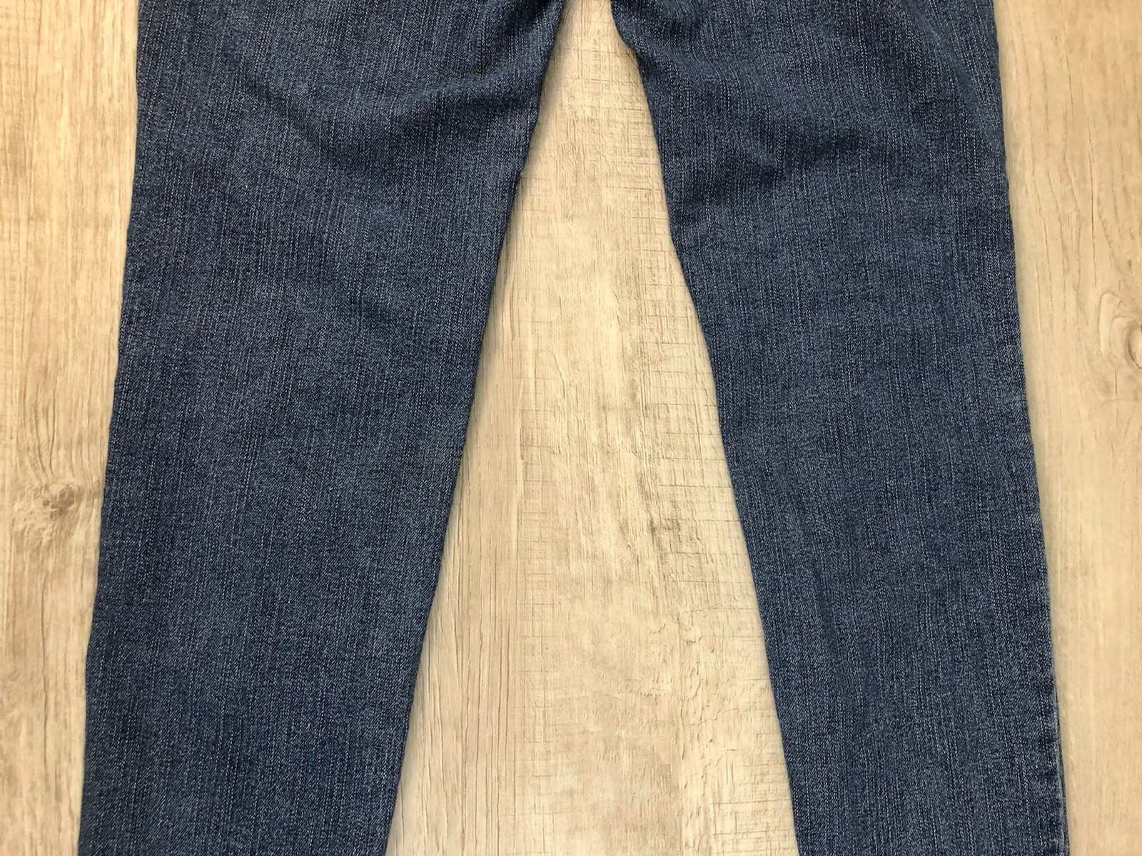 Picture 10 of 24