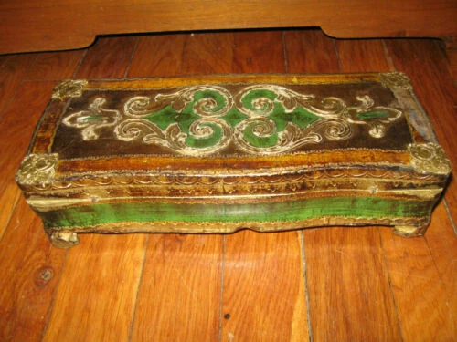 Coffrets objets de vitrine, décoratif du XIXe siècle et avant en bois