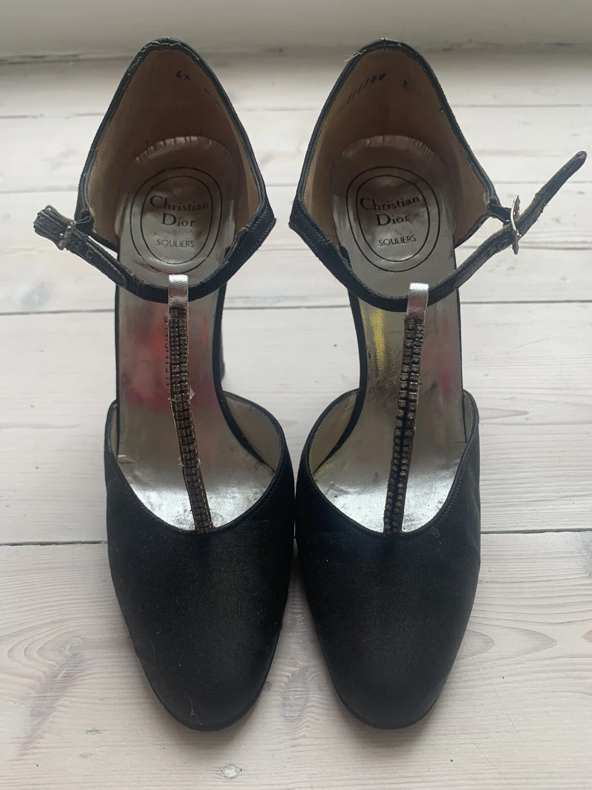 Rare Vintage Années 1970 Christian Dior Blac Satin Avec Chaussures Diamanté Tbar