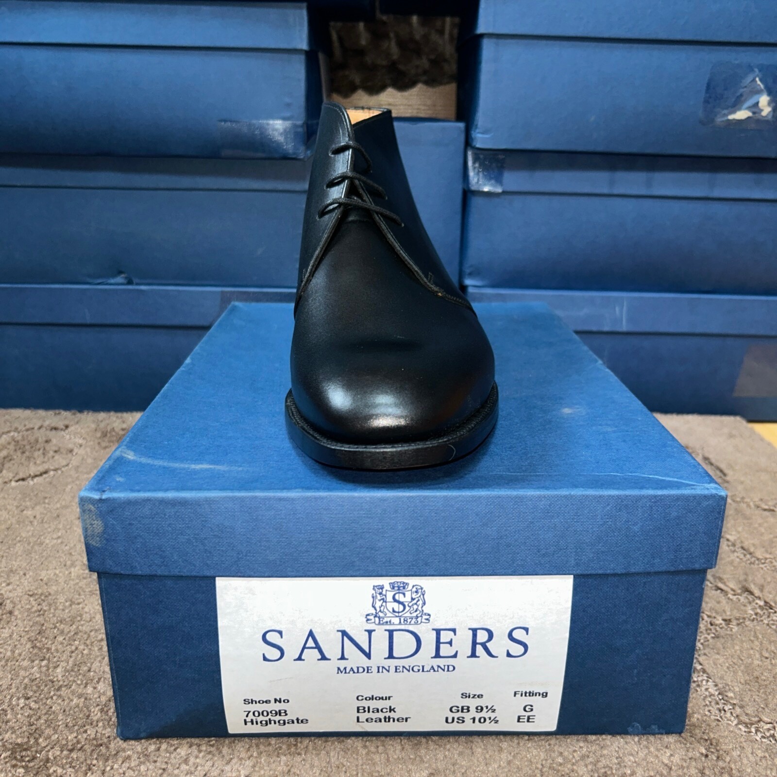 Sanders and Sanders Highgate black chukka boots